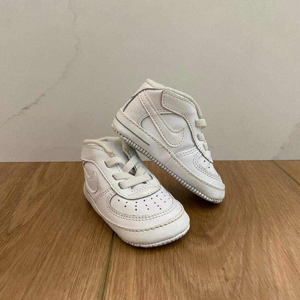 Nike Baby Air Force 1s White Crib Shoes Size 3C